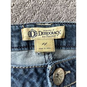 Democracy Bermuda Jeans